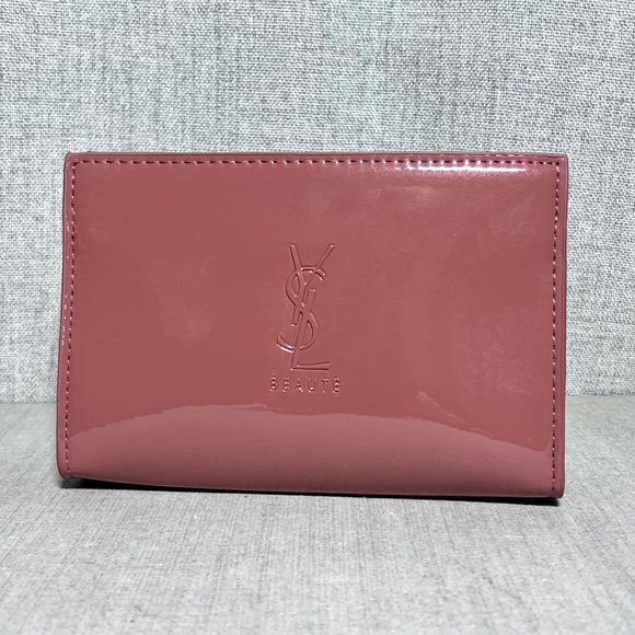 ❤️ YSL Beaute clutch - Picture 3 of 9